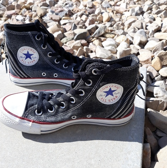 converse shoes zipper